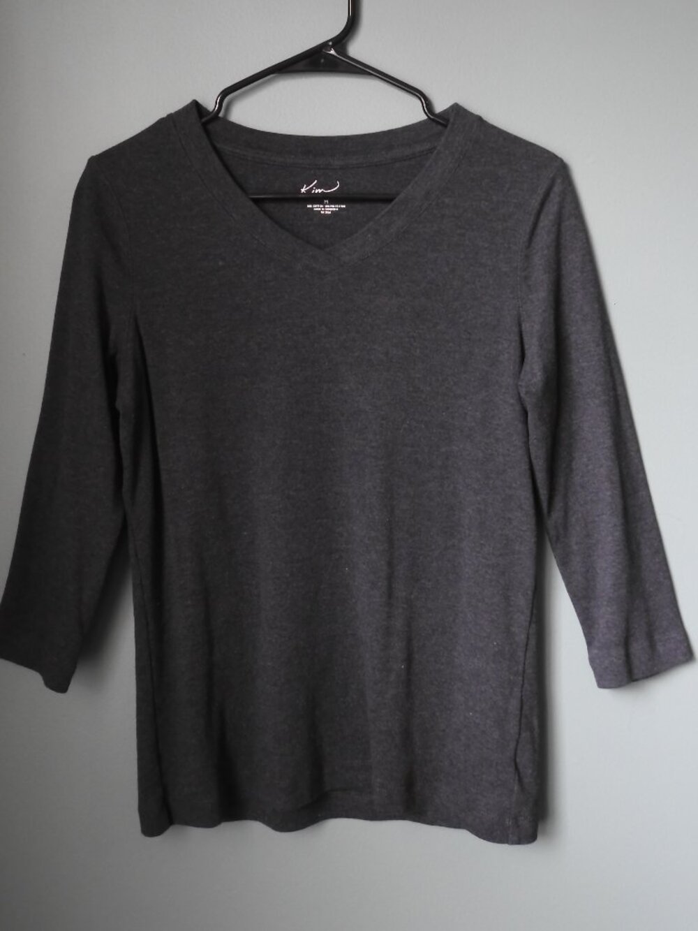 Kim Rogers Women's 3/4 Sleeve V-Neck Solid Top Size Medium Dark Gray